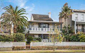 The North Shore Hotel  3*